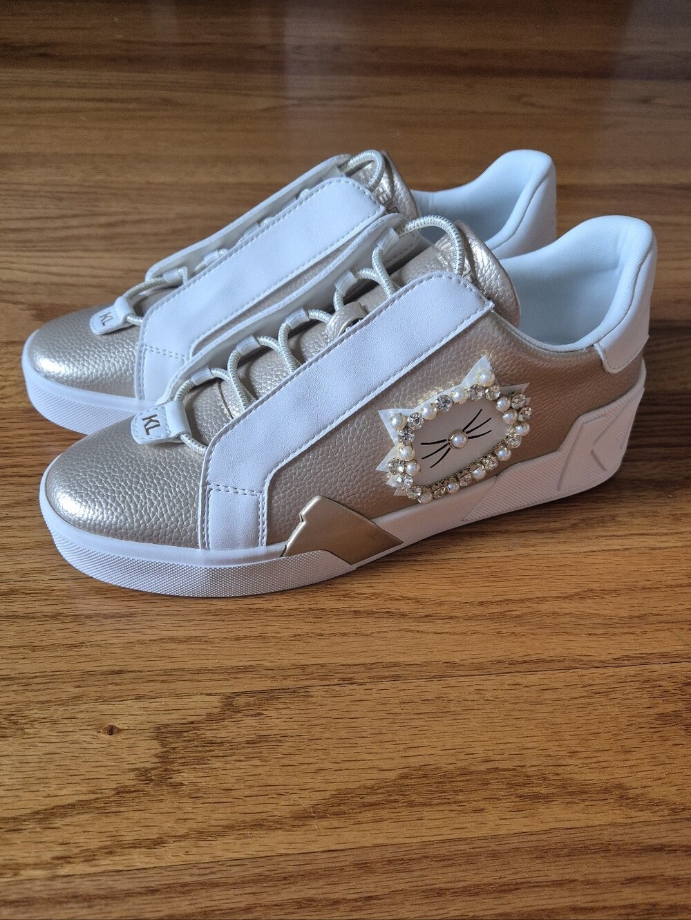 Karl Lagerfeld Paris MADISYN CHOUPETTE SLIP-ON SNEAKER, size 8 NWOB